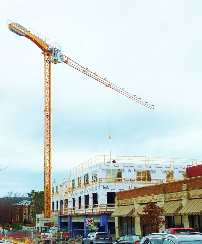 SMT 520 tower crane at Shakespeare's Pizza in Columbia, MO