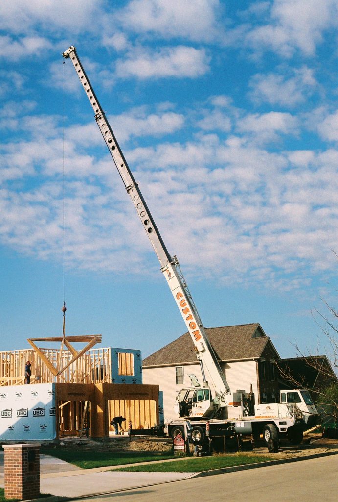 30 ton hydraulic crane setting truss